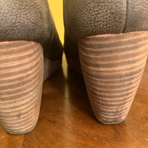 Dr. Scholl’s Wedge Shoe - Picture 8 of 8